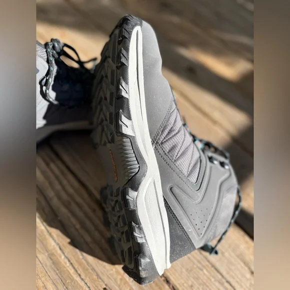 EUC Columbia mens Transverse Hike Waterproof boots Size 11.5 Wide. - Picture 7 of 12